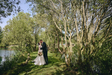 ALEXANDER WEDDINGS – LAKE HENRY WEDDING PHOTOGRAPHY